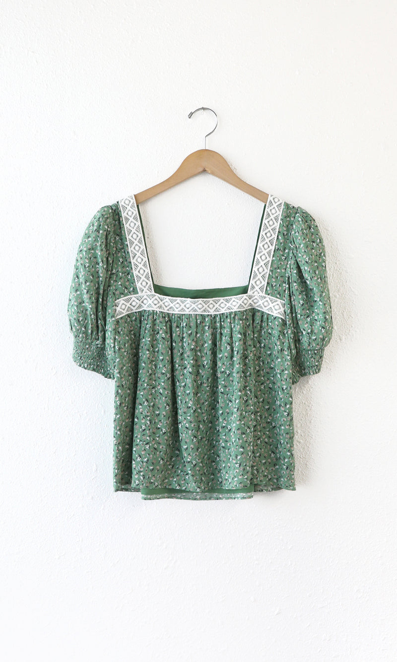 Kelly Lace Trim Floral Top